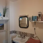 Vue De Reve Dans De Standing - Vous Faites Le Ménage-very Good Prices But Have To Cle-an Th-e Flat Appartamento Lourdes