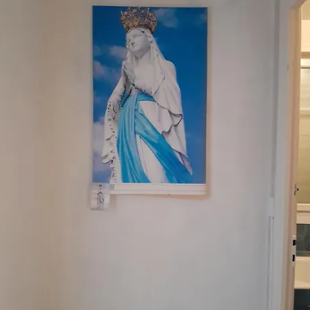 Vue De Reve Dans De Standing - Vous Faites Le Ménage-very Good Prices But Have To Cle-an Th-e Flat