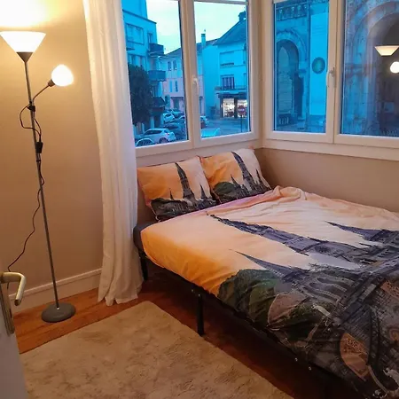 Vue De Reve Dans De Standing - Vous Faites Le Ménage-very Good Prices But Have To Cle-an Th-e Flat Apartamento Lourdes