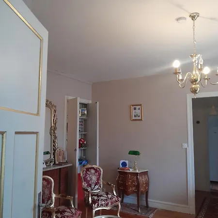 Vue De Reve Dans De Standing - Vous Faites Le Ménage-very Good Prices But Have To Cle-an Th-e Flat *