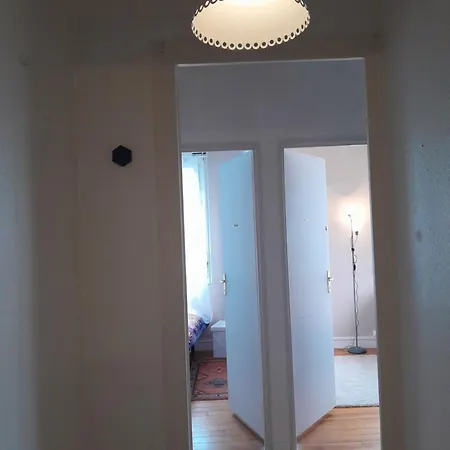 Vue De Reve Dans De Standing - Vous Faites Le Menage-very Good Prices But Have To Cle-an Th-e Flat Apartment Lourdes