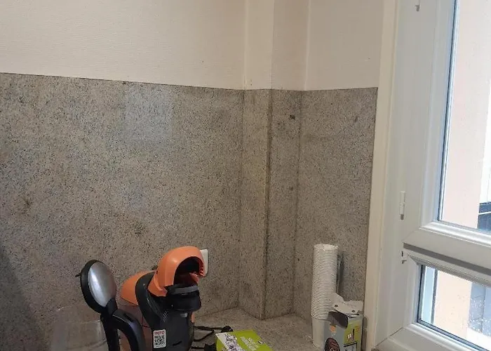 Vue De Reve Dans De Standing - Vous Faites Le Menage-very Good Prices But Have To Cle-an Th-e Flat *