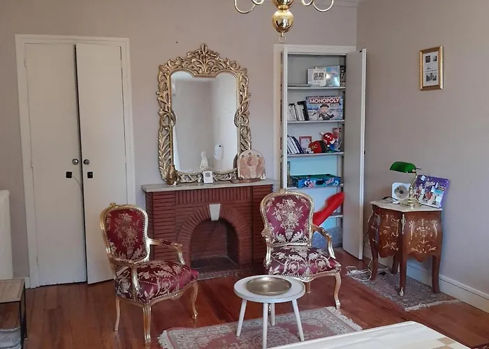 Vue De Reve Dans De Standing - Vous Faites Le Menage-very Good Prices But Have To Cle-an Th-e Flat